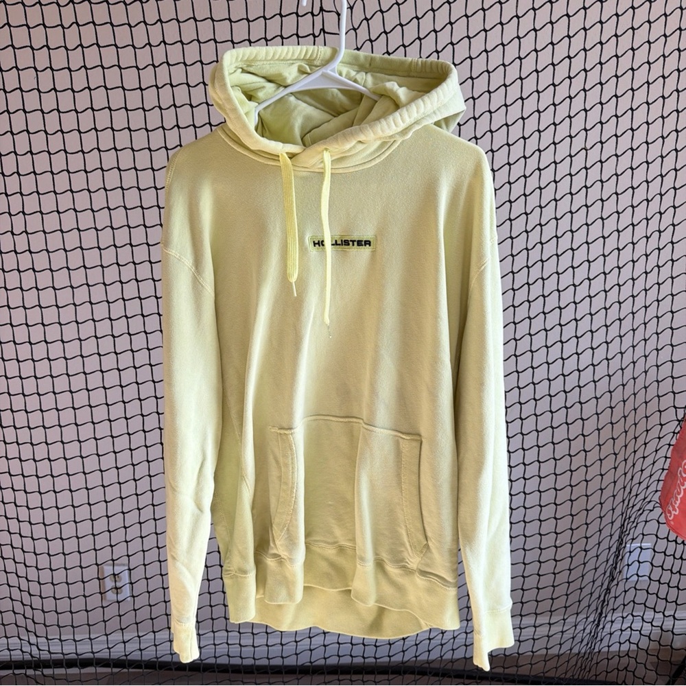 Hollister Light Yellow Sweatshirt